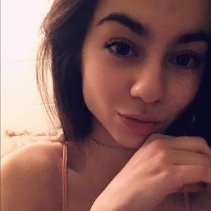 Meet your Posher, Elena